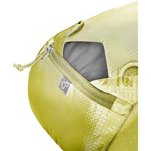 Deuter Race 8 Bike Backpack, 8 L, Sprout-ivy-9