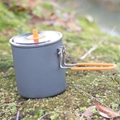 Hosrivae 1L Lightweight Folding Camping Pot, Hard Anodized Aluminium with Collapsible Handle