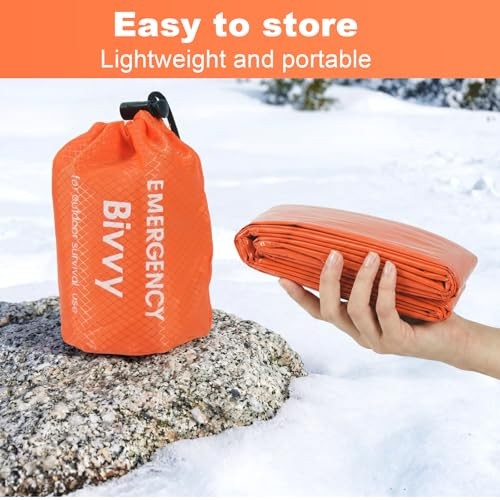 YUFFQOPC 2 Pack Emergency Sleeping Bag with 2 Survival Whistles and 2 Carabiners-4